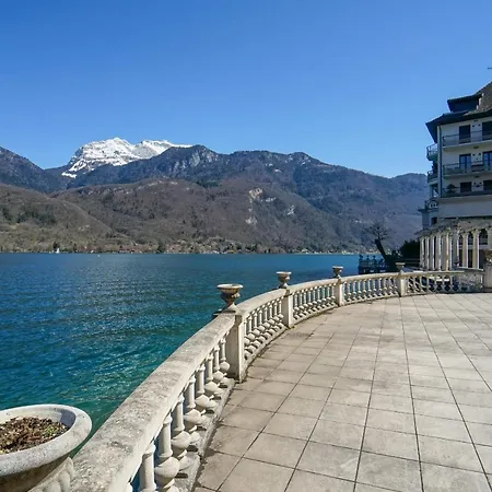 Feet In The Water! Feriehus *